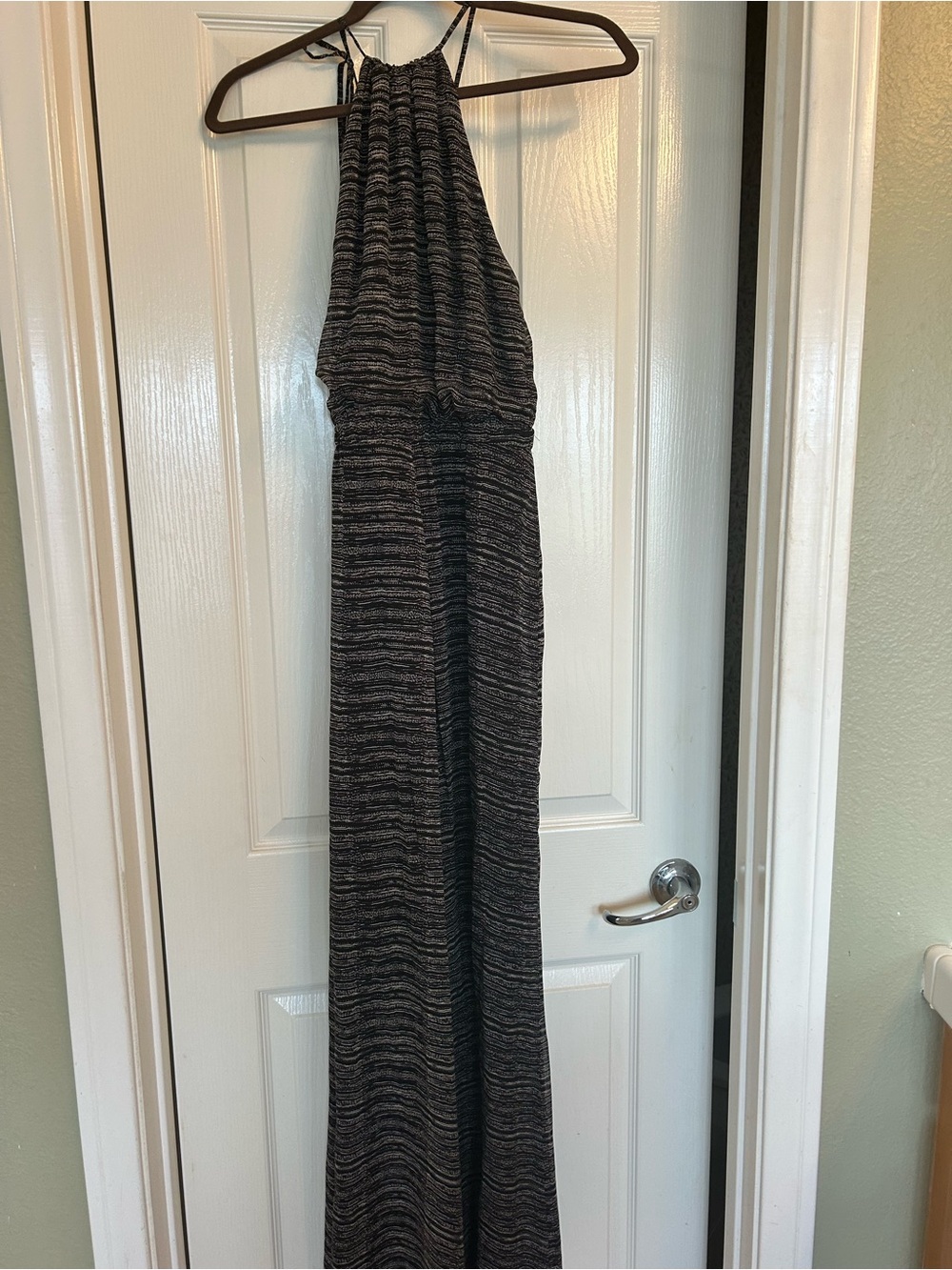 Sleevless Halter Maxi Dress in Black and Gray